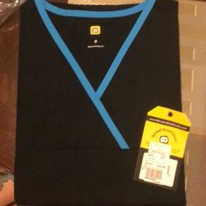Brand new with tags wonderwink Charlie scrub top